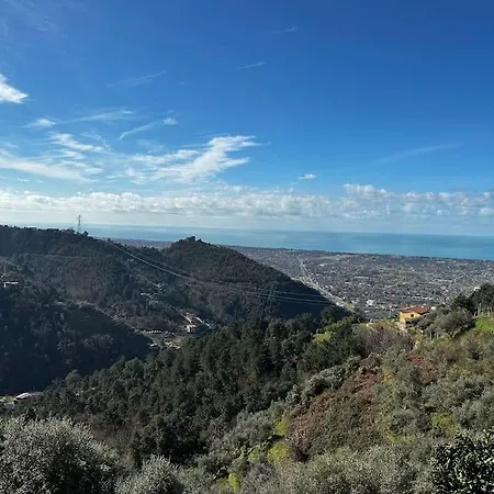 Tra Le Alpi Apuane E Il Mare Apartment *