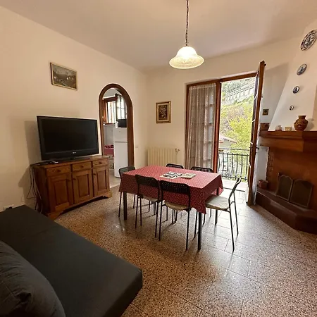 Tra Le Alpi Apuane E Il Mare Appartement